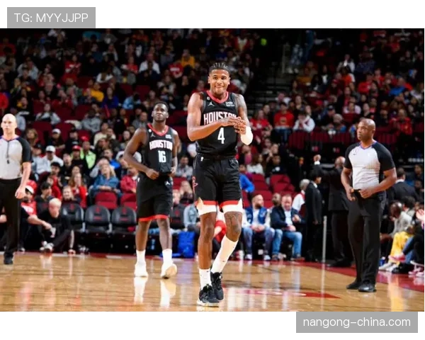 杰伦·格林突破拉开空间提升单打效率明显优于同期后卫