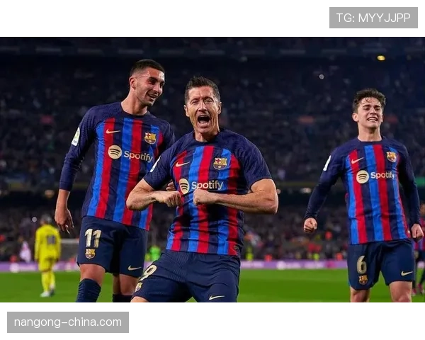 巴萨财政问题再度引发关注，稳定性承压影响球队赛季表现